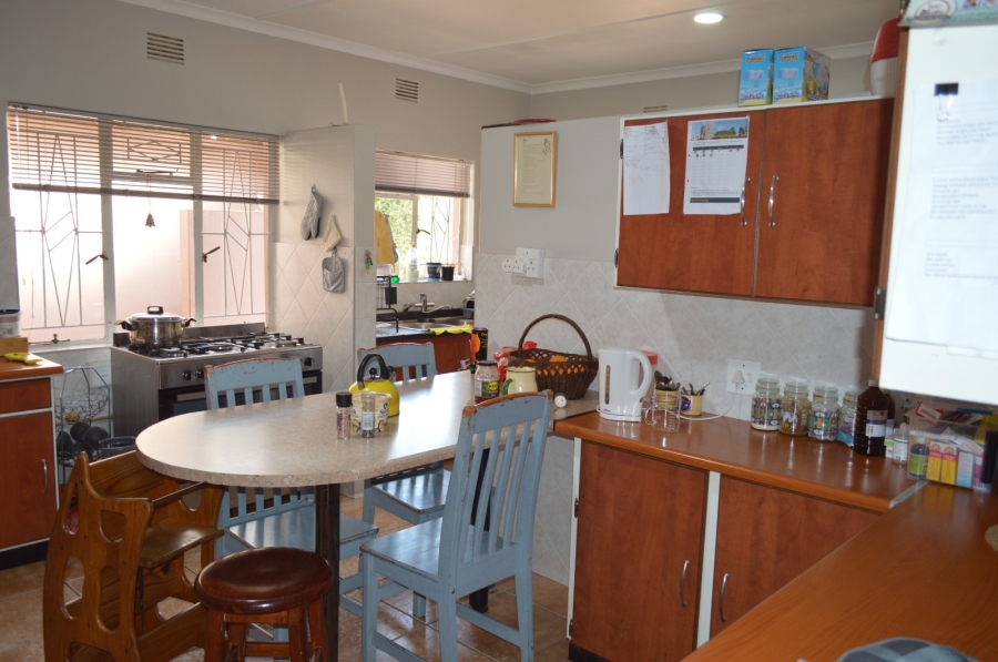 4 Bedroom Property for Sale in Flamwood North West